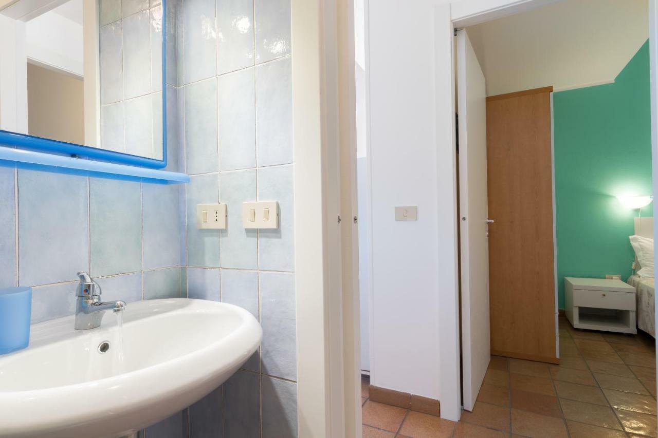 Residenza Solemar Villa Bosa Marina Buitenkant foto