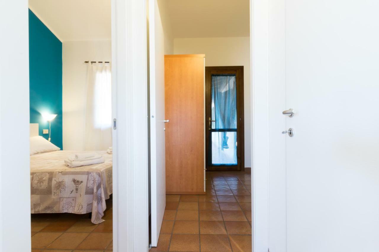Residenza Solemar Villa Bosa Marina Buitenkant foto