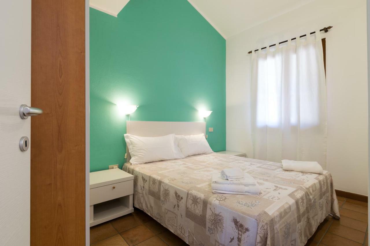 Residenza Solemar Villa Bosa Marina Buitenkant foto